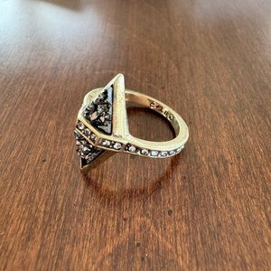 Chloe & Isabel ring size 8